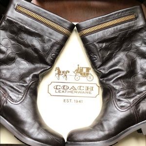 🔺Dark Chocolate Coach boots🔺